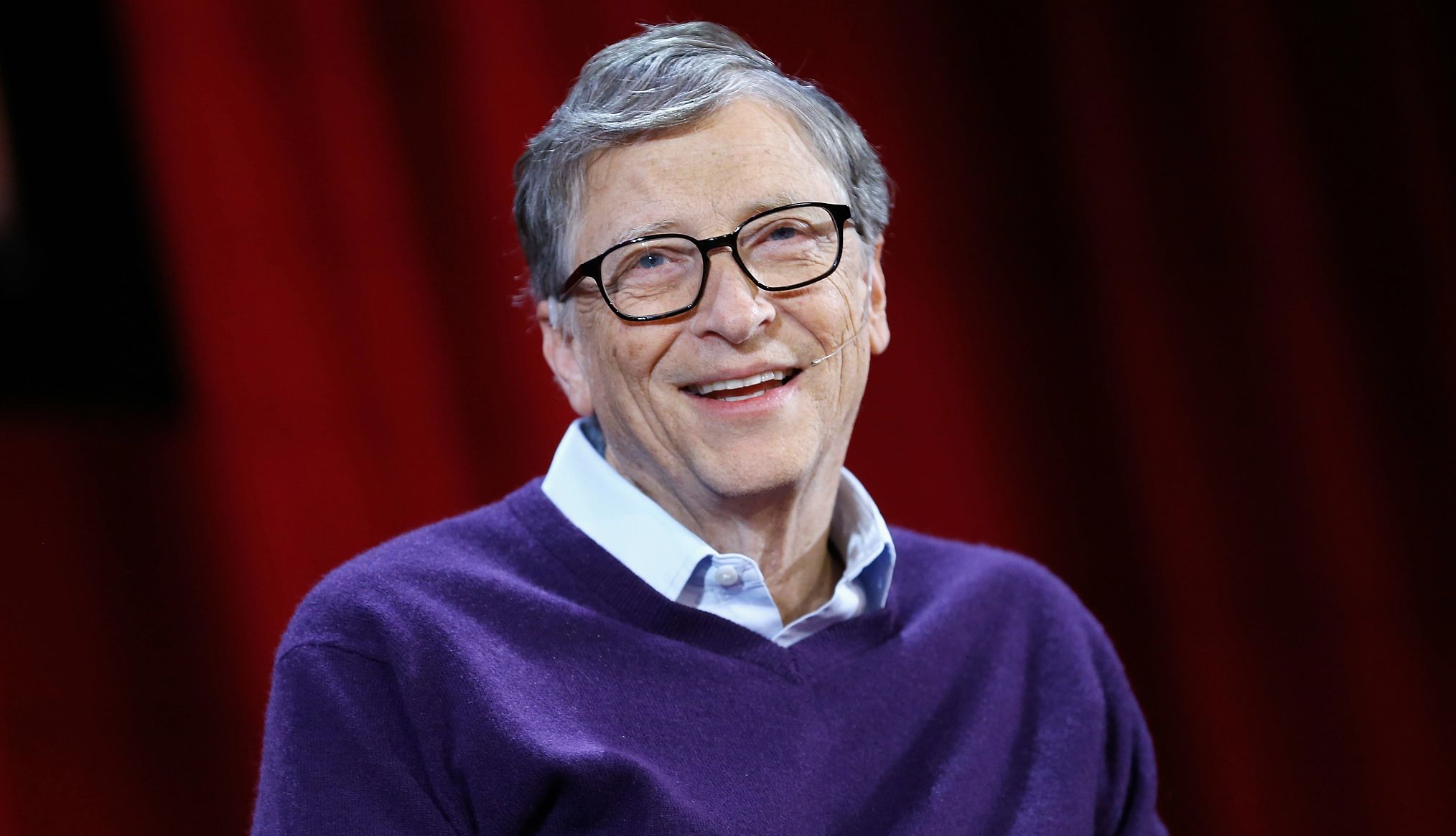 Bill Gates menyumbangkan kekayaan
